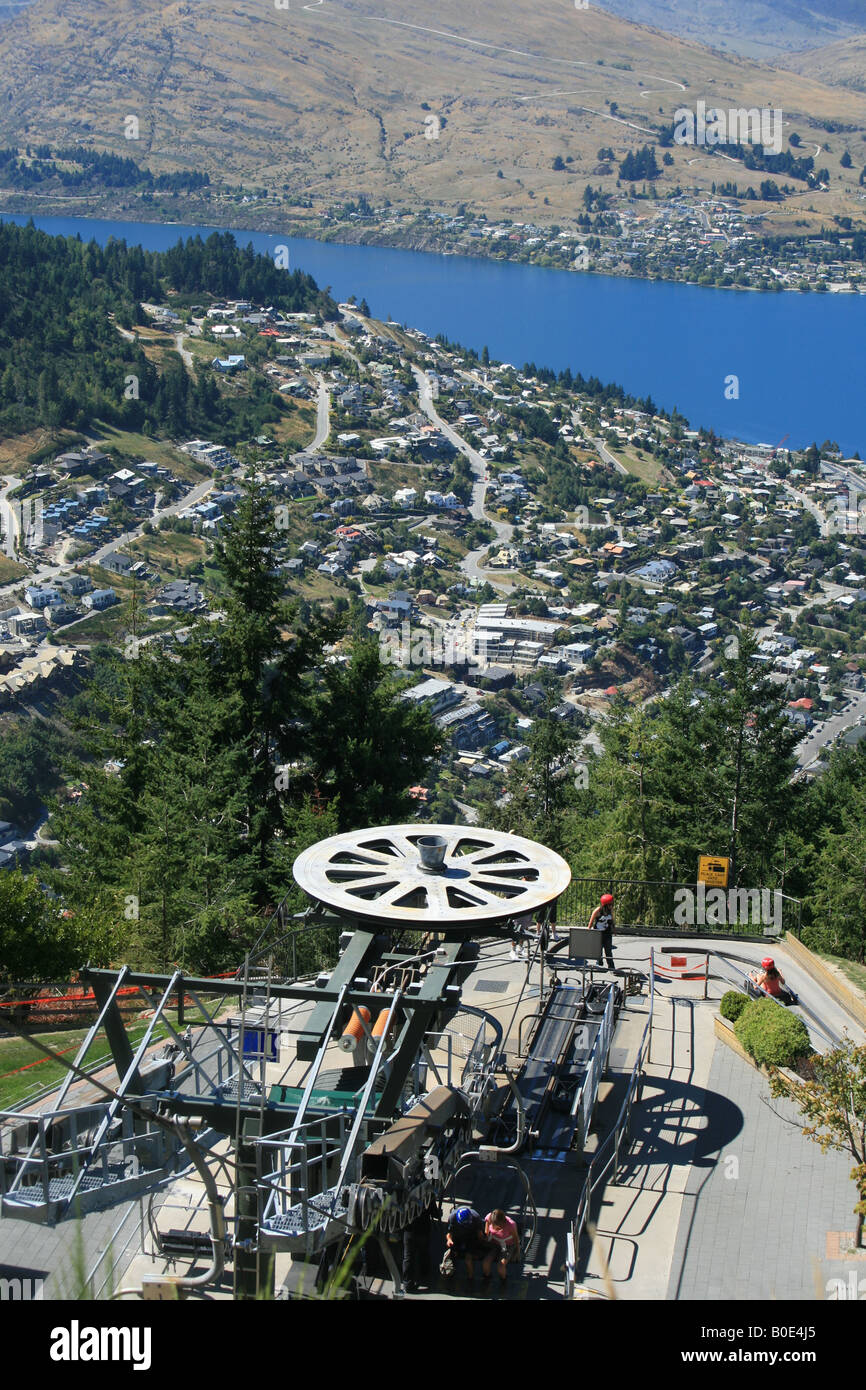 Chairlift above Lake Wakatipu Queenstown New Zealand Stock Photo Alamy