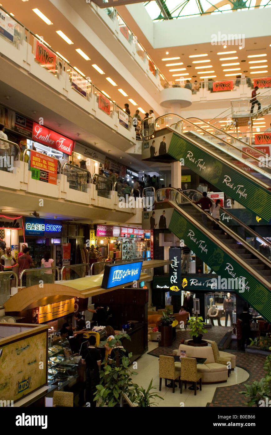 Street shops in bangalore india hires stock photography and images Alamy
