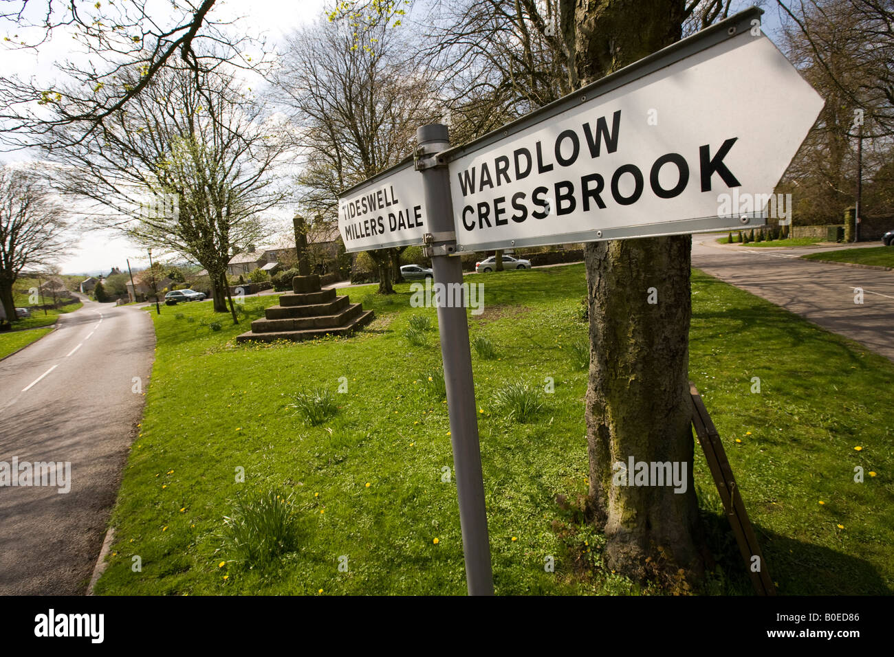 Cressbrook village hi-res stock photography and images - Alamy