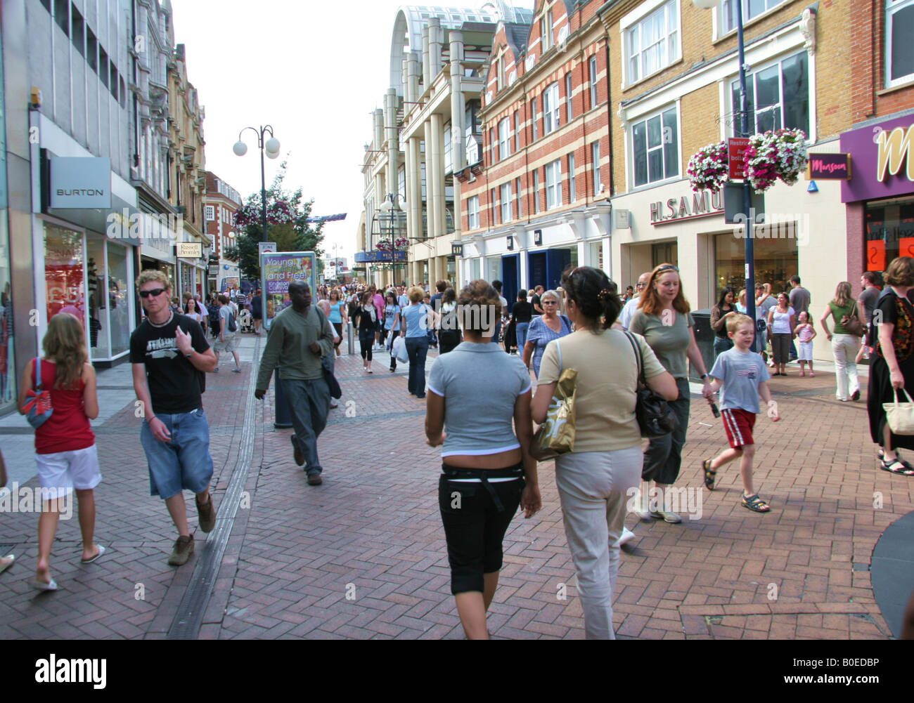 kingston upon thames shopping centre Stock Photo Alamy