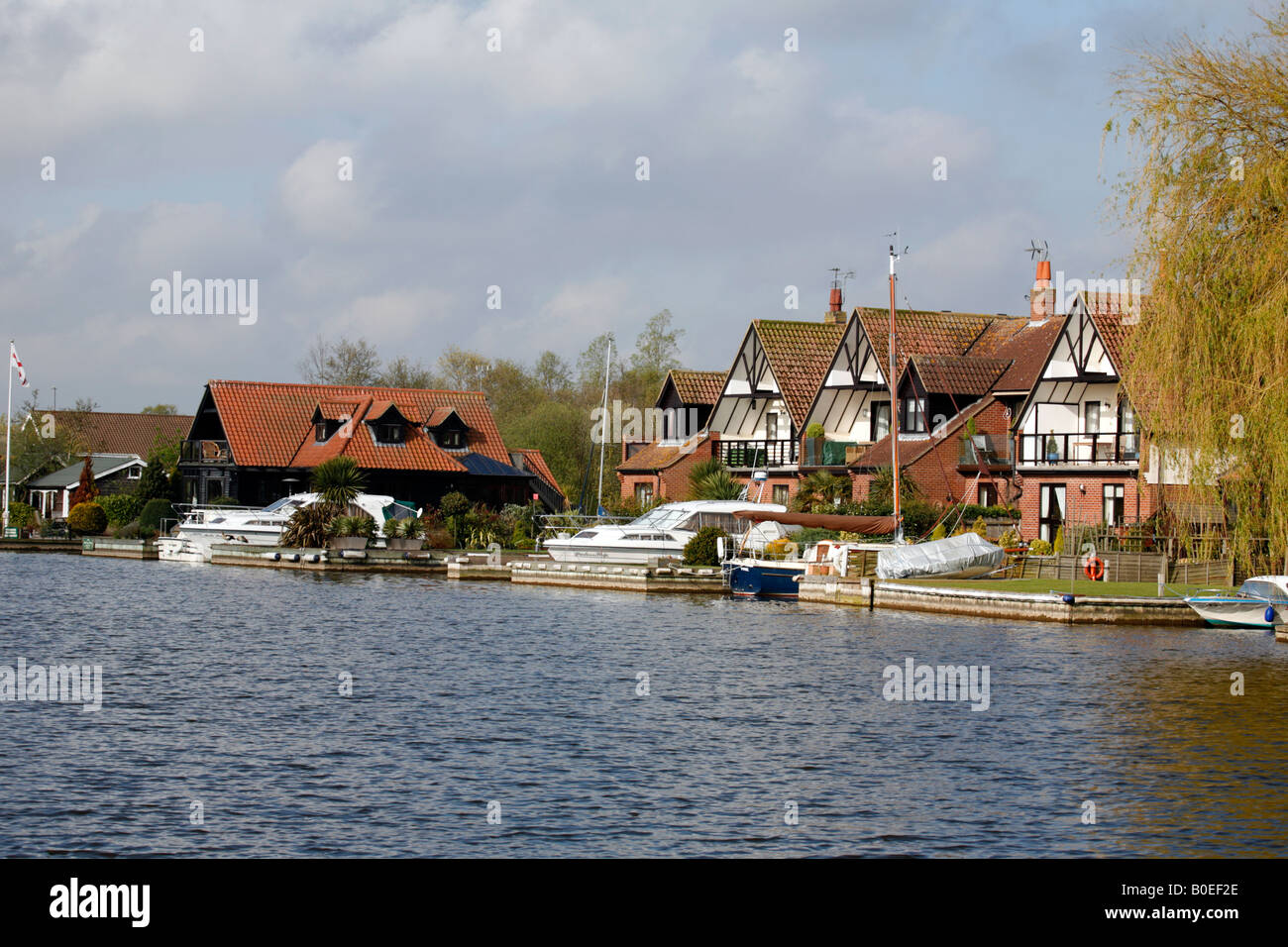 Luxury Waterfront Houses River Bure Horning Stock Photo Alamy