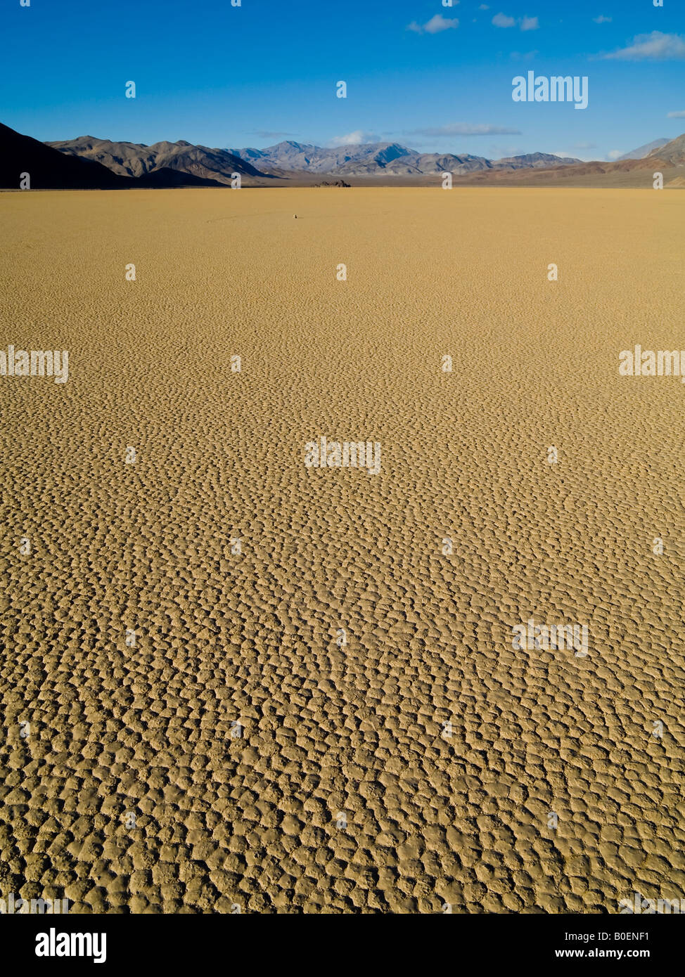 Death valley mountains hi-res stock photography and images - Alamy