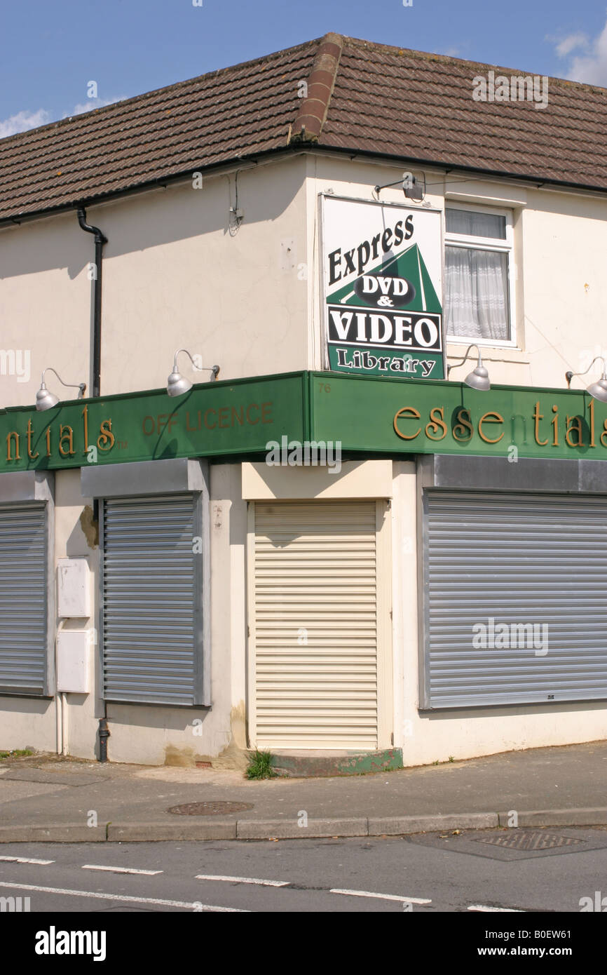 Corner grocery shop uk hires stock photography and images Alamy