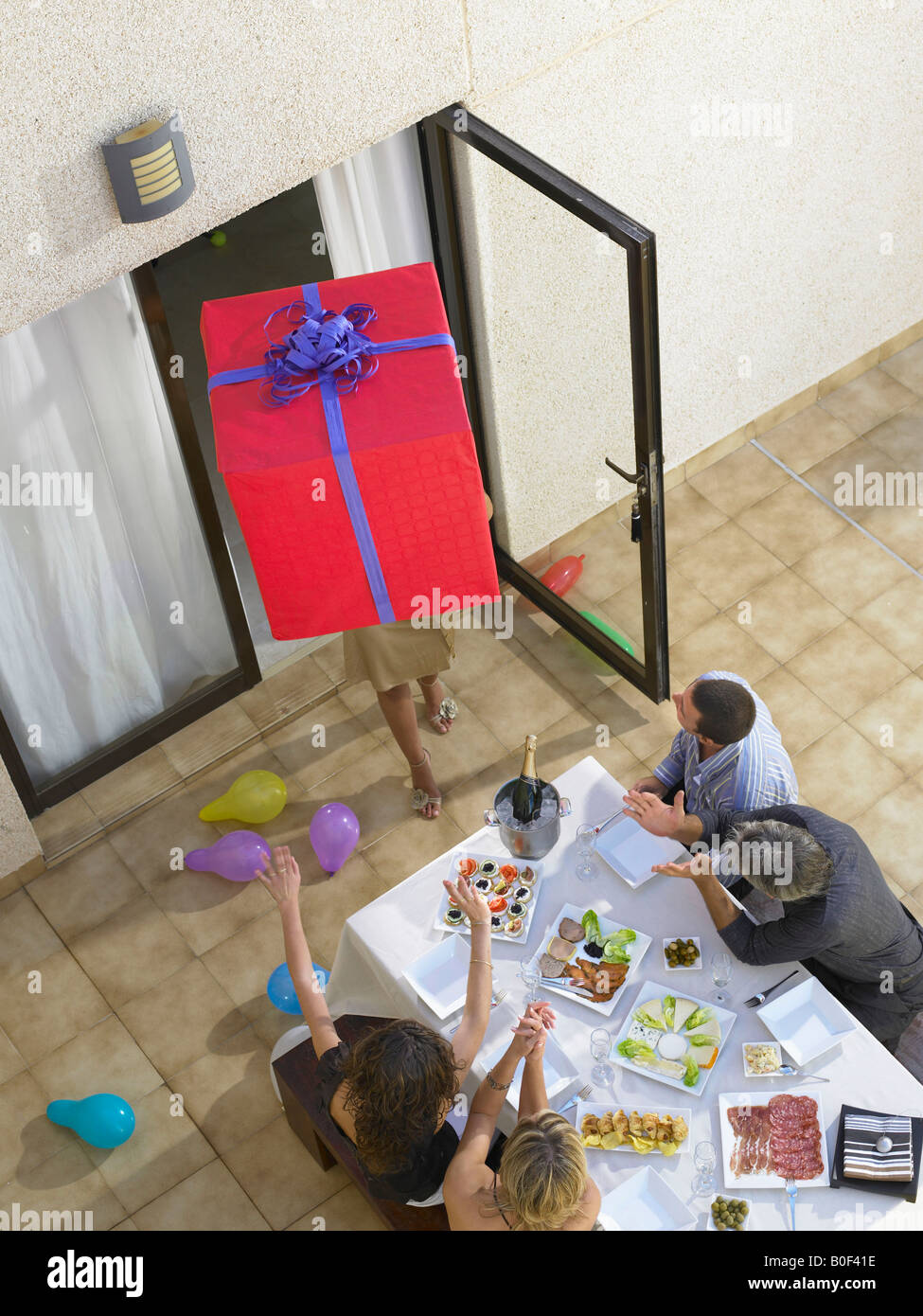 Party Incoming Arriving at party hi-res stock photography and images - Alamy