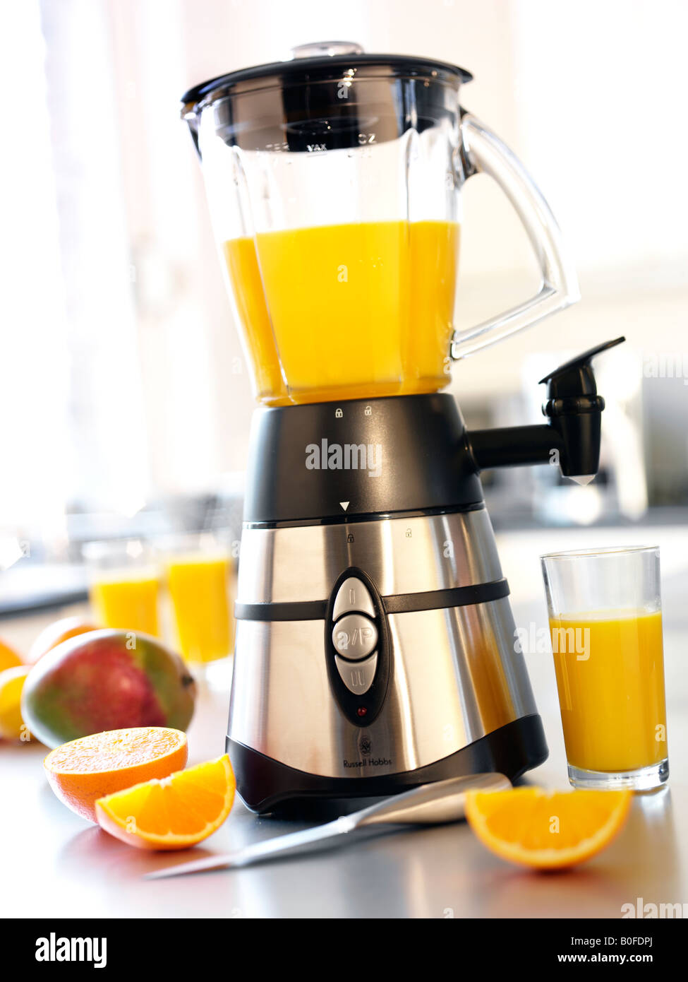 Juicer blender hi-res stock photography and images - Alamy