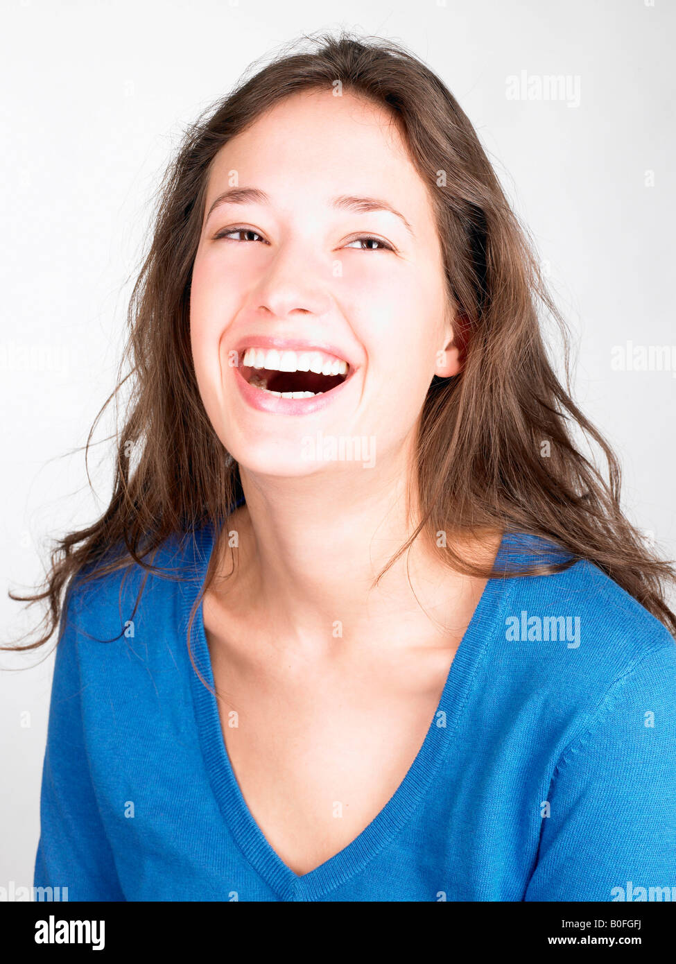 Woman smiling at person hi-res stock photography and images - Alamy