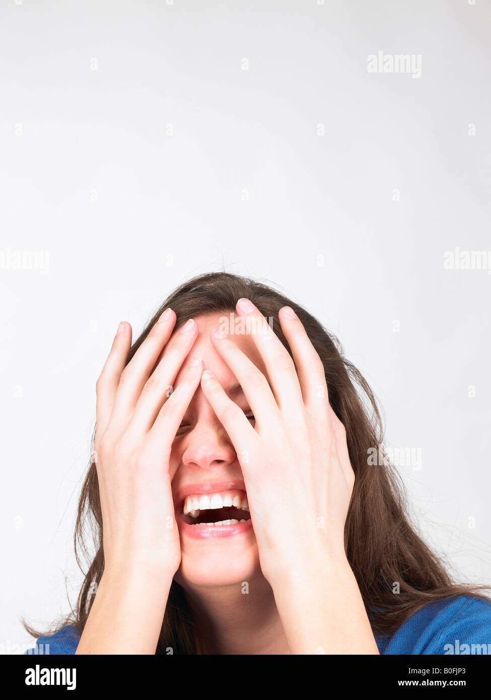 Closed eyes women hiding eye hires stock photography and images Alamy