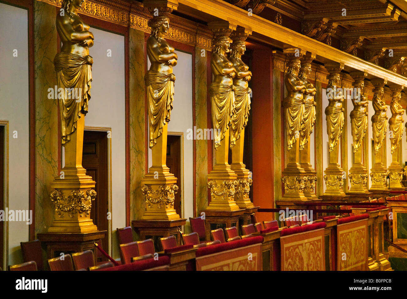 Viennese concert hi-res stock photography and images - Alamy