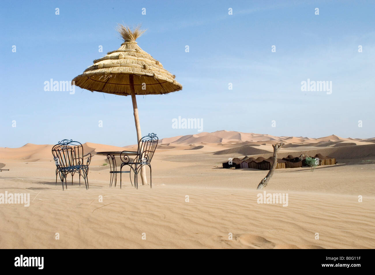 Merzouga desert marocain hi-res stock photography and images - Alamy