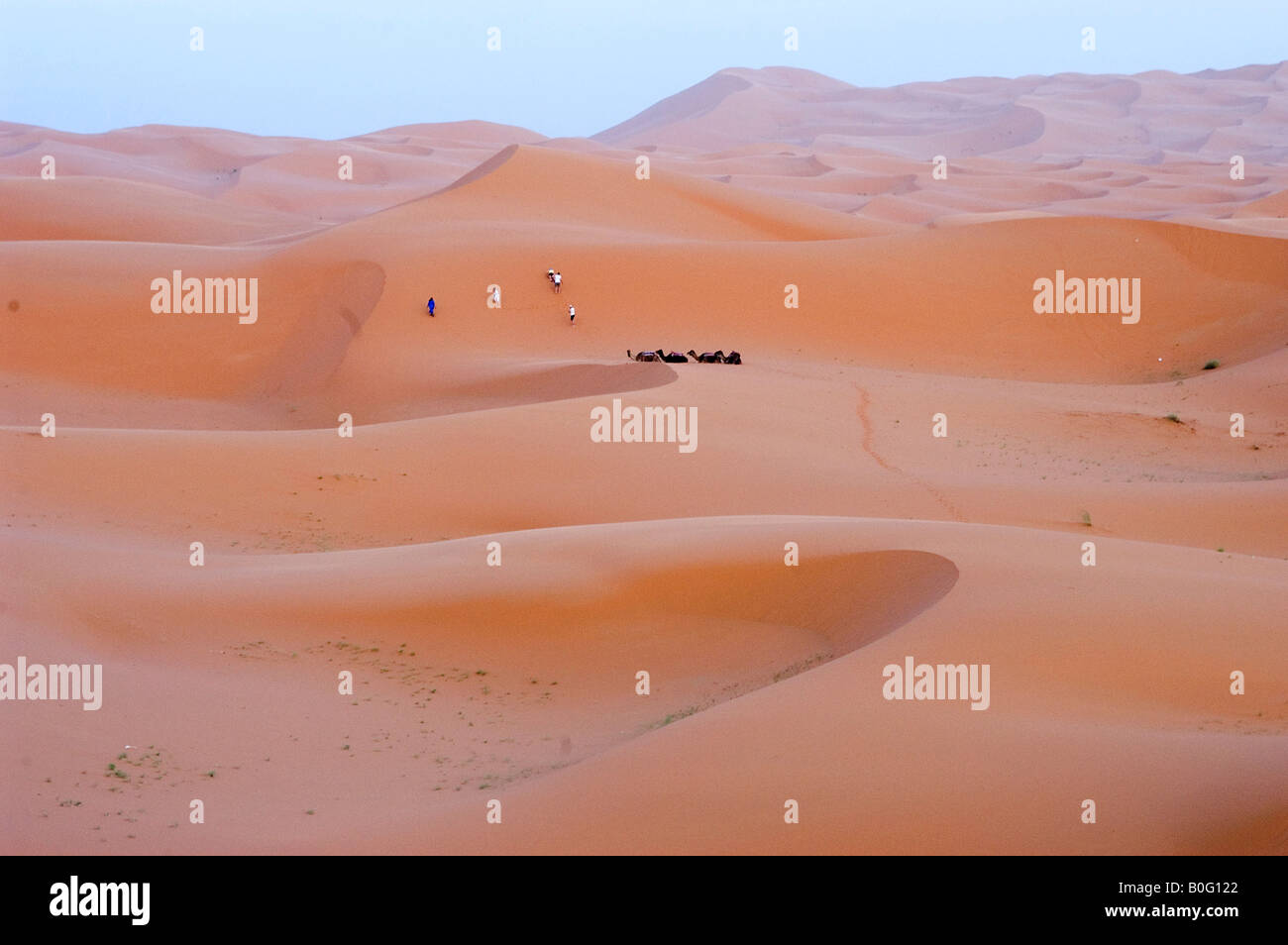 Le desert du Sud Marocain les dunes de Merzouga Stock Photo - Alamy