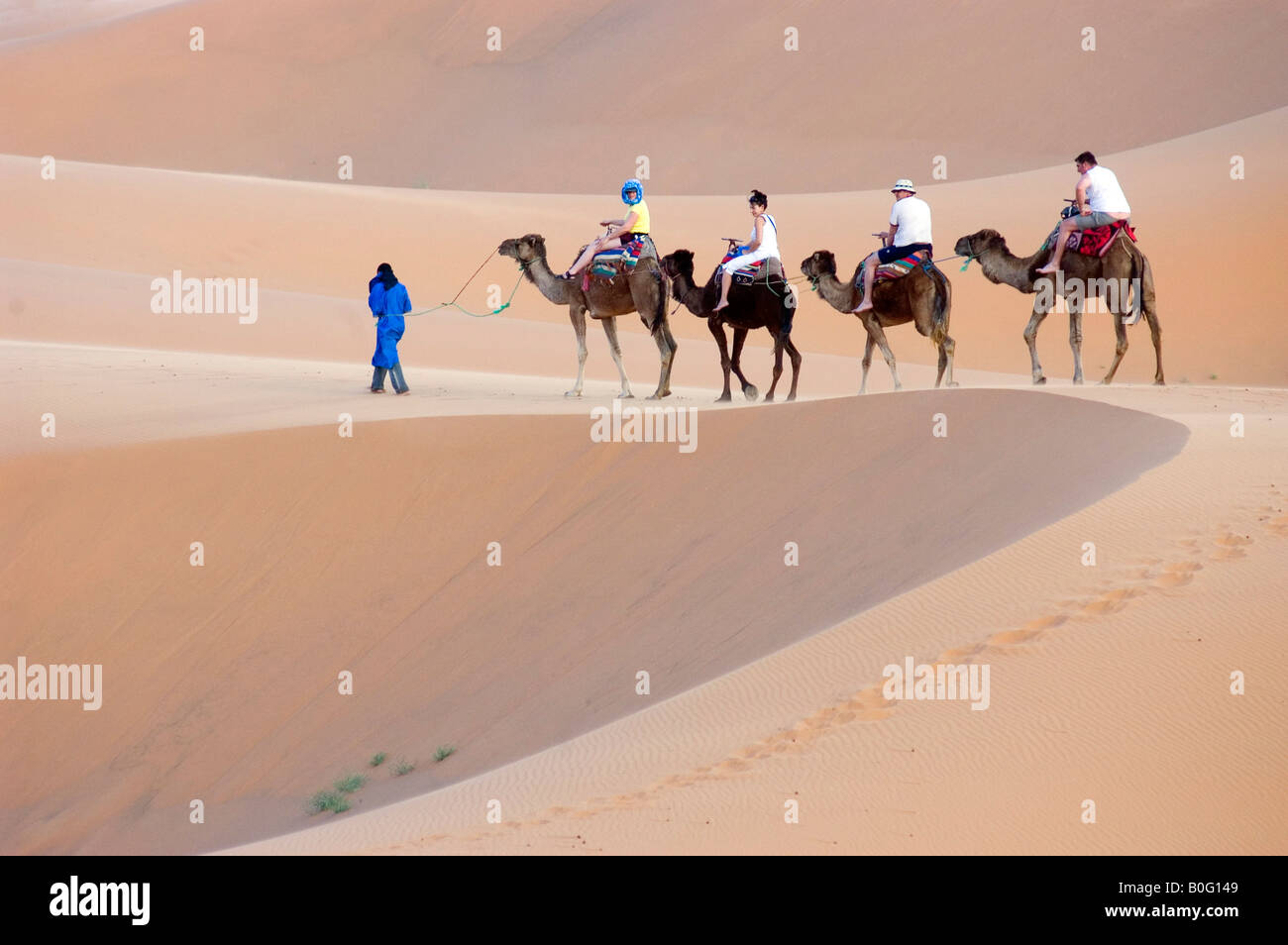 Le desert du Sud Marocain les dunes de Merzouga Stock Photo - Alamy