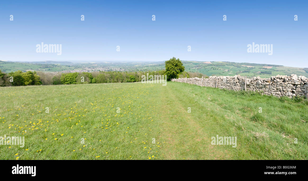 footpath through a field in the cotswolds Stock Photo
