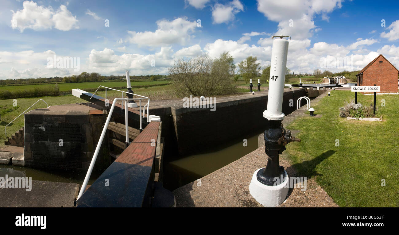 Lapworth locks warwickshire hi-res stock photography and images - Alamy