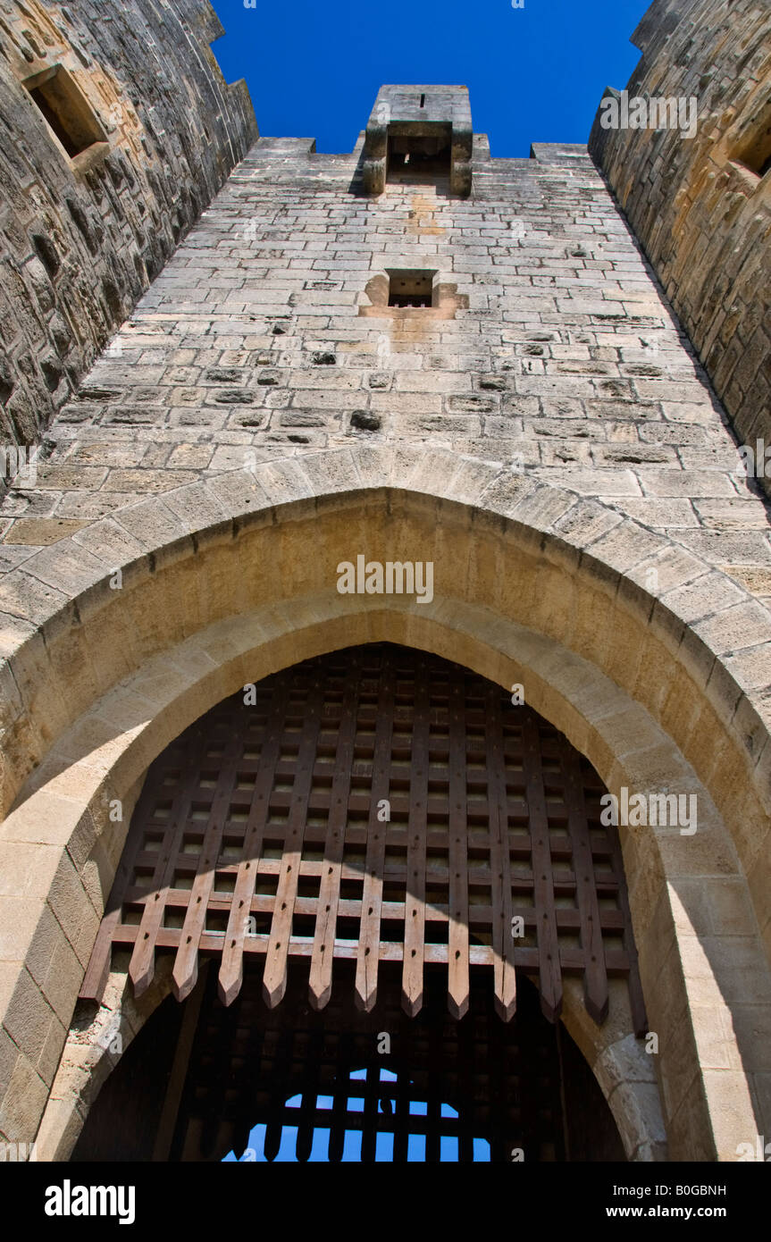 The gatehouse drawbridge at the medieval walled city of Aigues-Mortes, France Stock Photo
