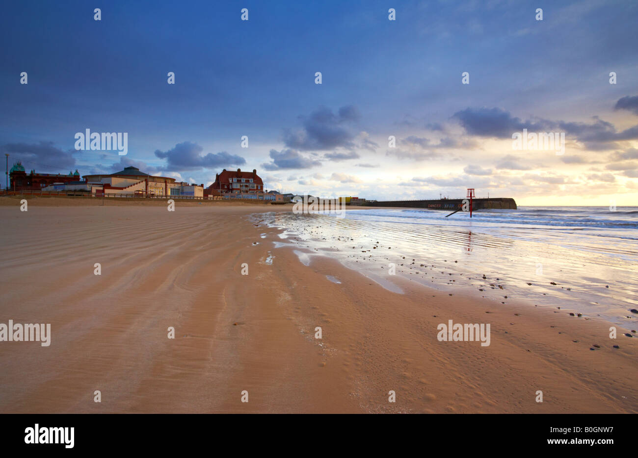 Gorleston beach dawn hires stock photography and images Alamy