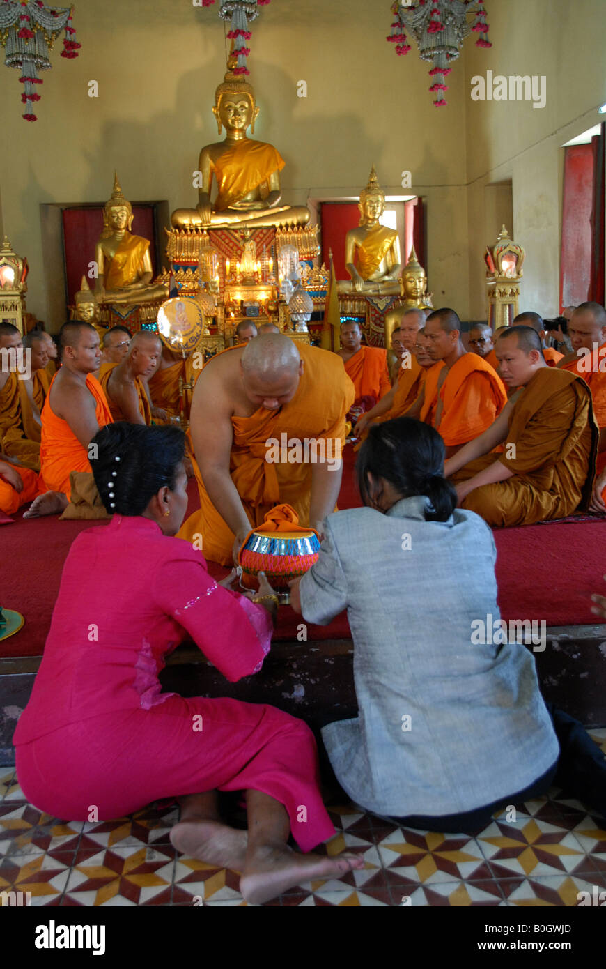 buddhist ordination , wat bor , bangkok thailand (piti ouppasombot ceremony) Stock Photo