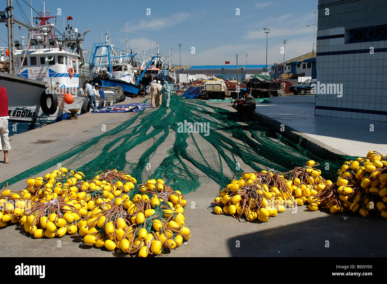 filets de peches dans le port de Tanger Stock Photo