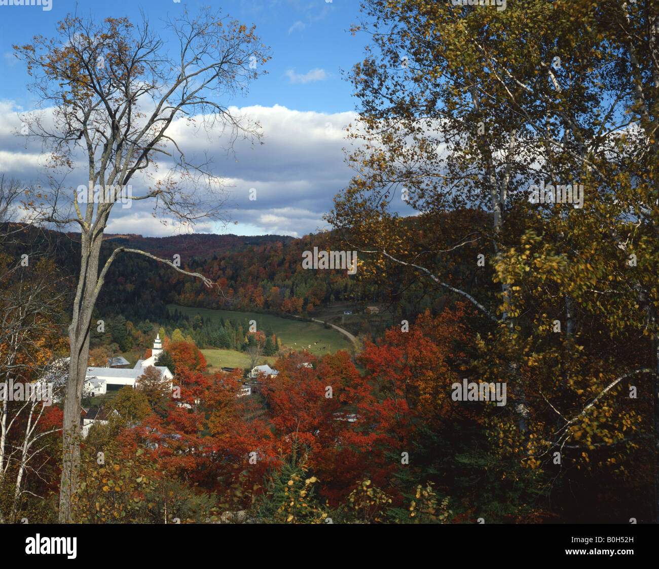 New england rolling hills in autumn hi-res stock photography and images ...