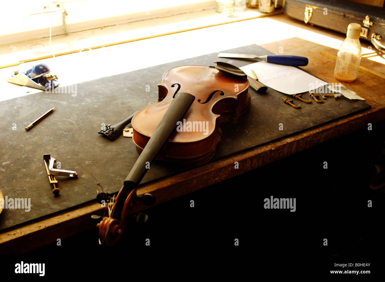 Violin, luthier or violin maker's shop in Nuremberg, Middle Franconia, Bavaria, Germany Stock Photo