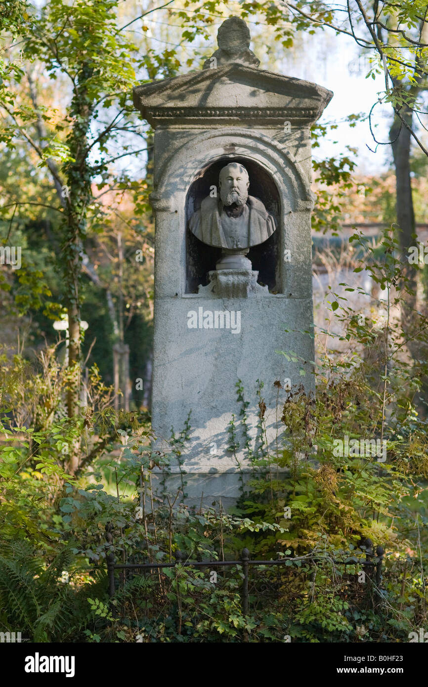 Grave of Dr. med. Karl August von Solbrig, 1809-1872, psychiatrist, Alter Suedfriedhof Cemetery, Munich, Bavaria, Germany Stock Photo