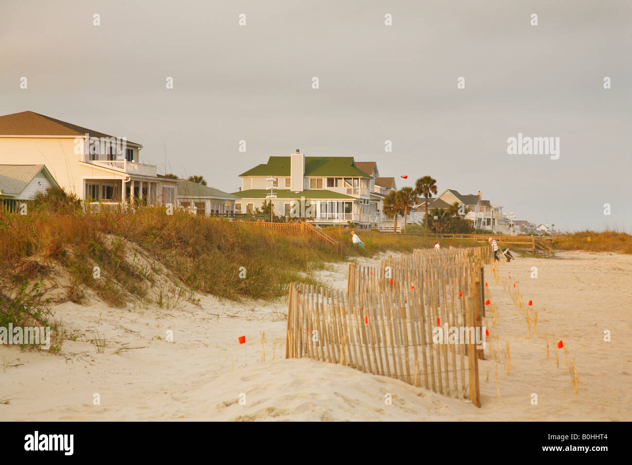 Edisto Beach houses and fence, South Carolina coast Stock Photo Alamy