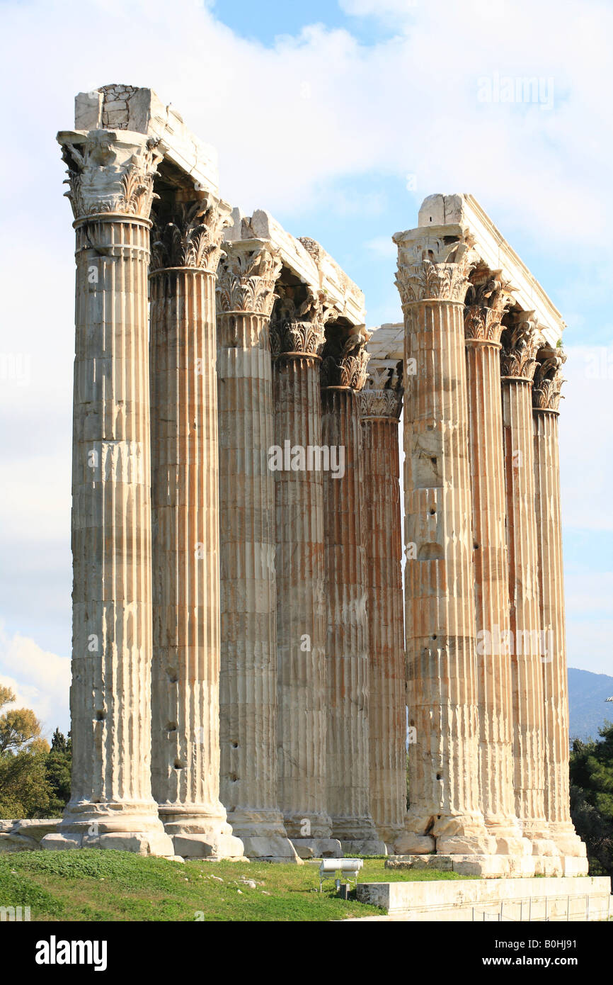 Columns, ruins, Olympieion or Temple of Olympian Zeus, Athens, Greece ...