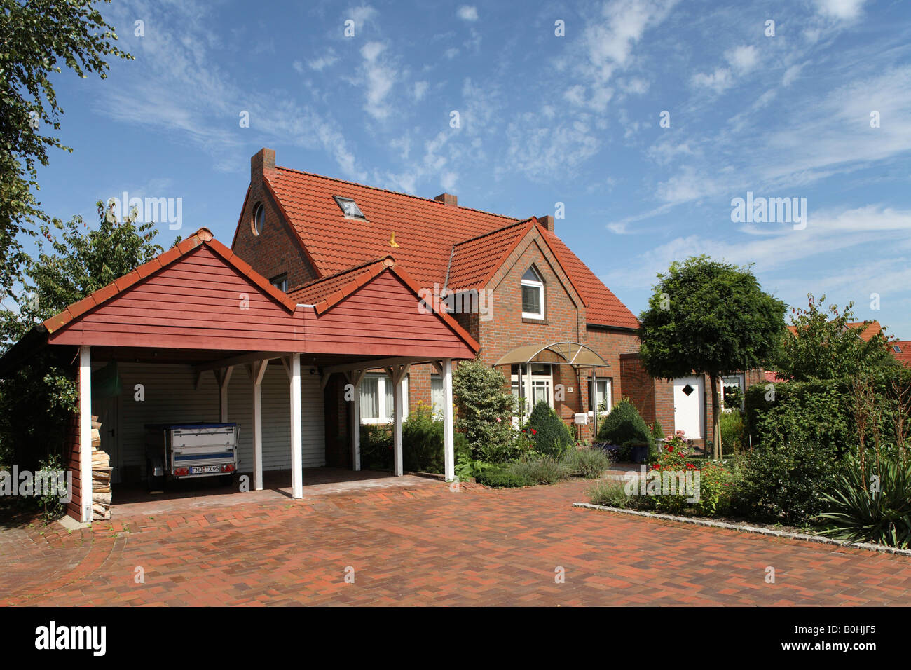 Single-family home, house in Wolthusen, Empden, Lower Saxony, Germany Stock Photo
