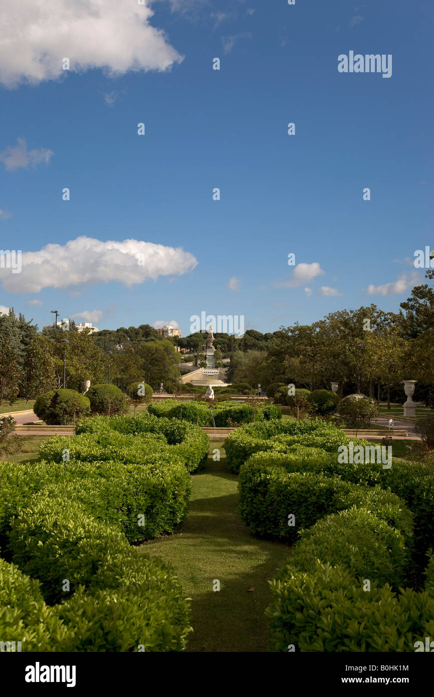 Ornamental hedges in the Parque Grande, Primo de Rivera Park in Saragossa or Zaragoza, Castile, Aragon, Spain, Europe Stock Photo