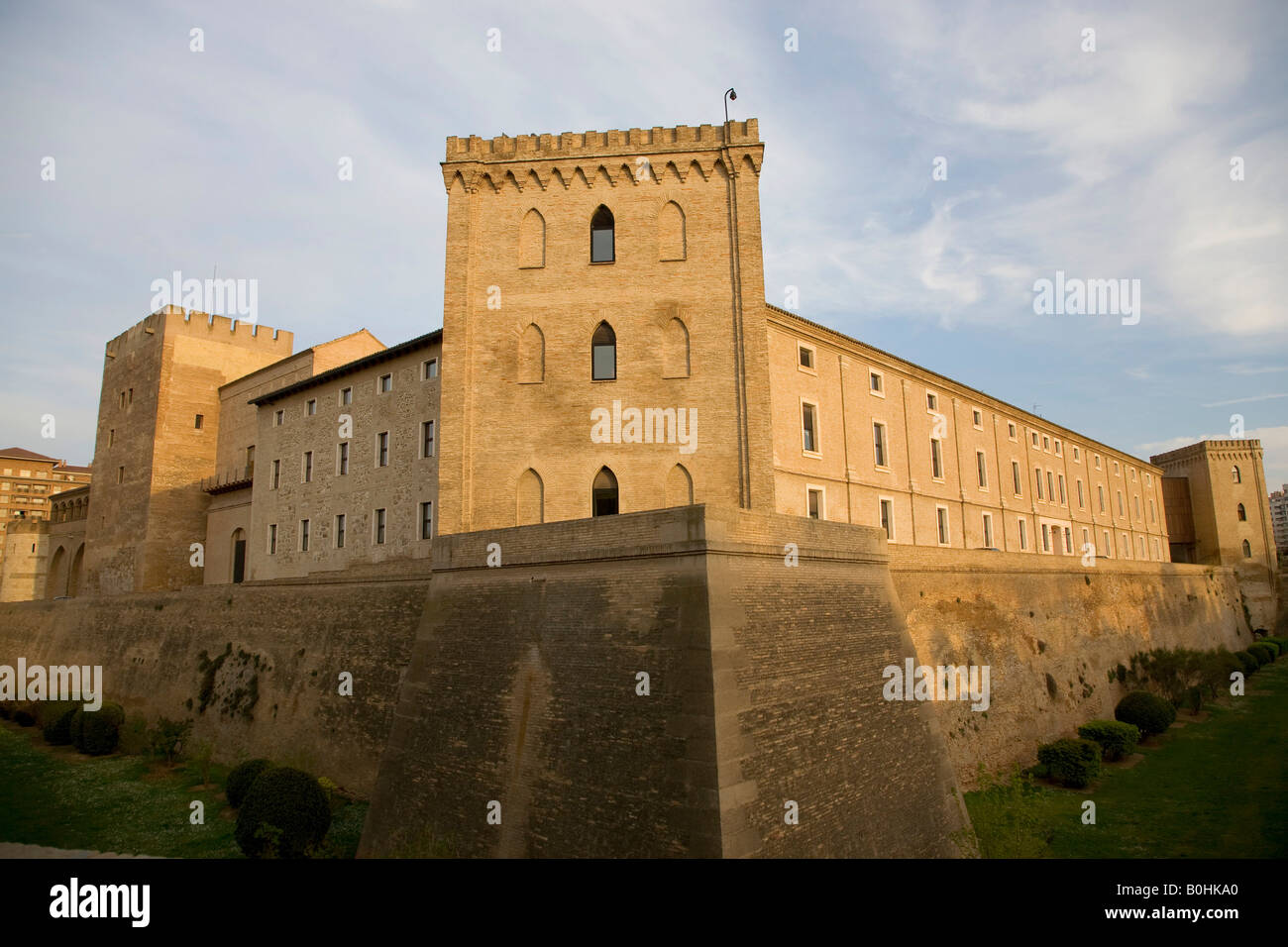 Palacio de Aljaferia palace, external wall, Moorish architecture, Zaragoza, Saragossa, Aragon, Spain Stock Photo
