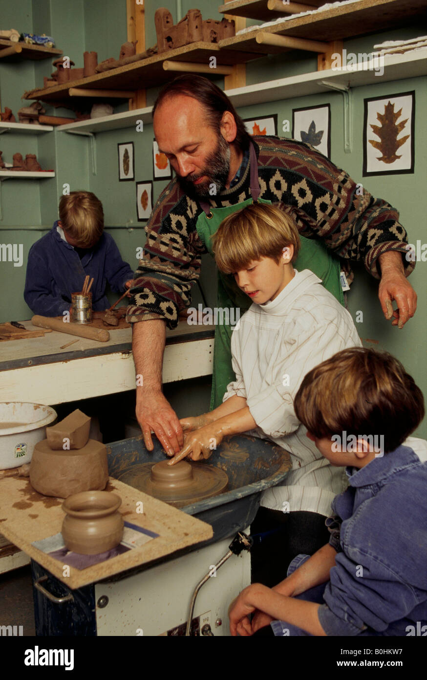 Ceramics Class School Stock Photos & Ceramics Class School Stock Images
