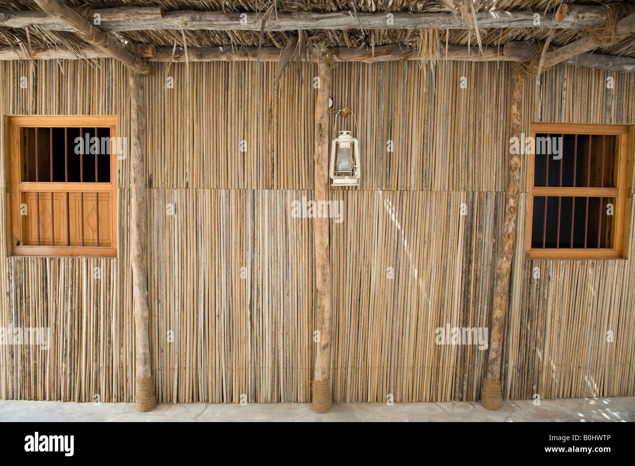 Uae traditional hut hires stock photography and images Alamy