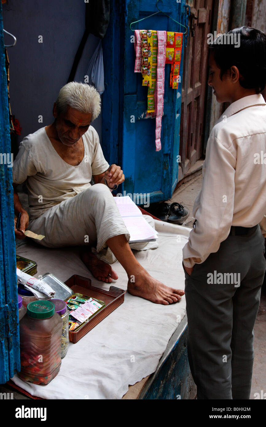 Selling Things On The Street Stock Photos & Selling Things On The
