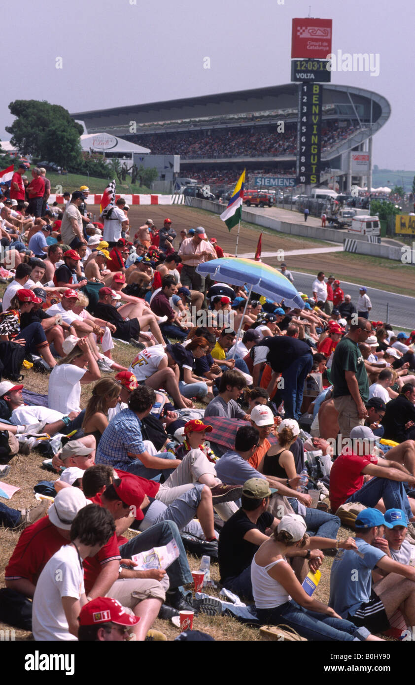 Spectators at the 2003 Spanish F1 Grand Prix. Circuit de Catalonia, Montmeló, Barcelona,  Spain. Stock Photo