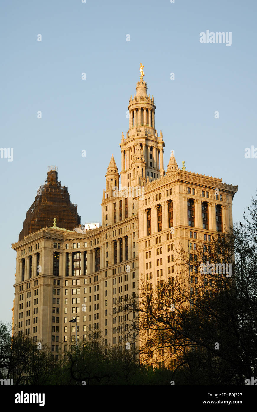 Traditional Art Deco Building in New York City Stock Photo Alamy