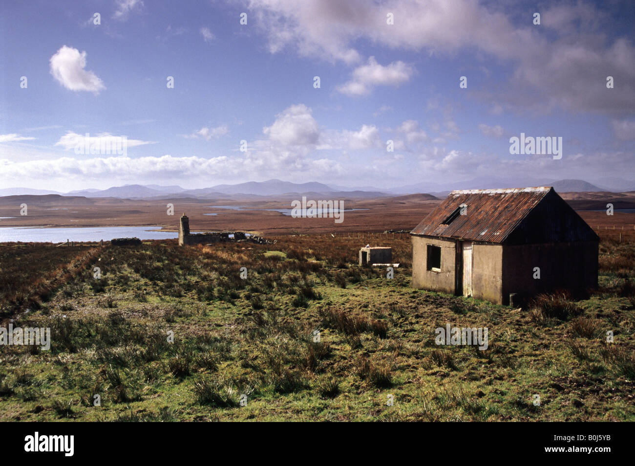 View over central Isle of Lewis with ruined croft Stock Photo