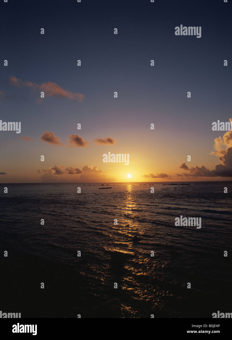Horizons glow hi-res stock photography and images - Alamy