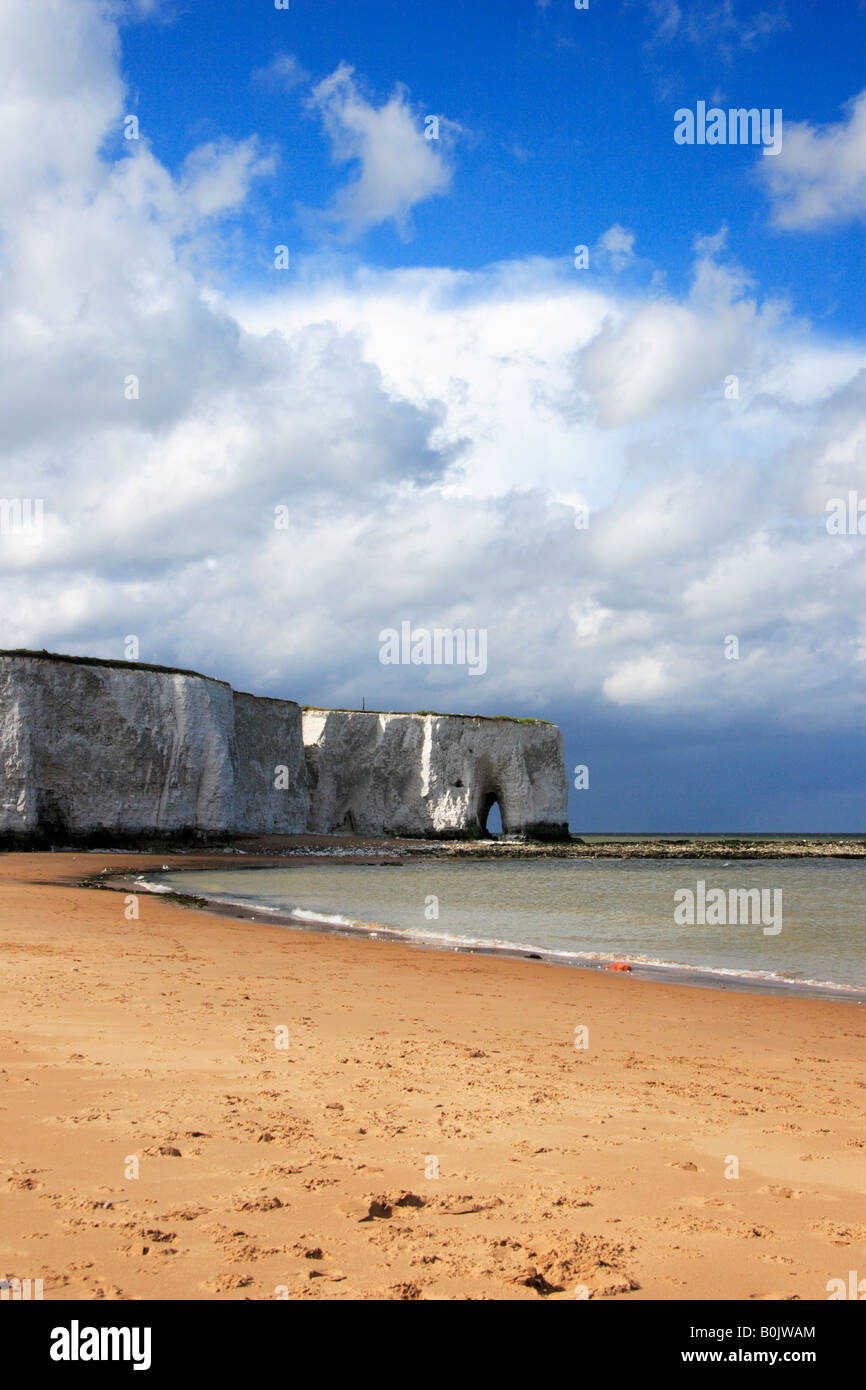 Kingsgate Bay on the Isle of in Kent, England Stock Photo Alamy