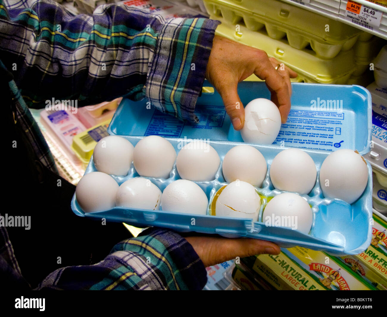 Eggs Supermarket High Resolution Stock Photography and Images Alamy