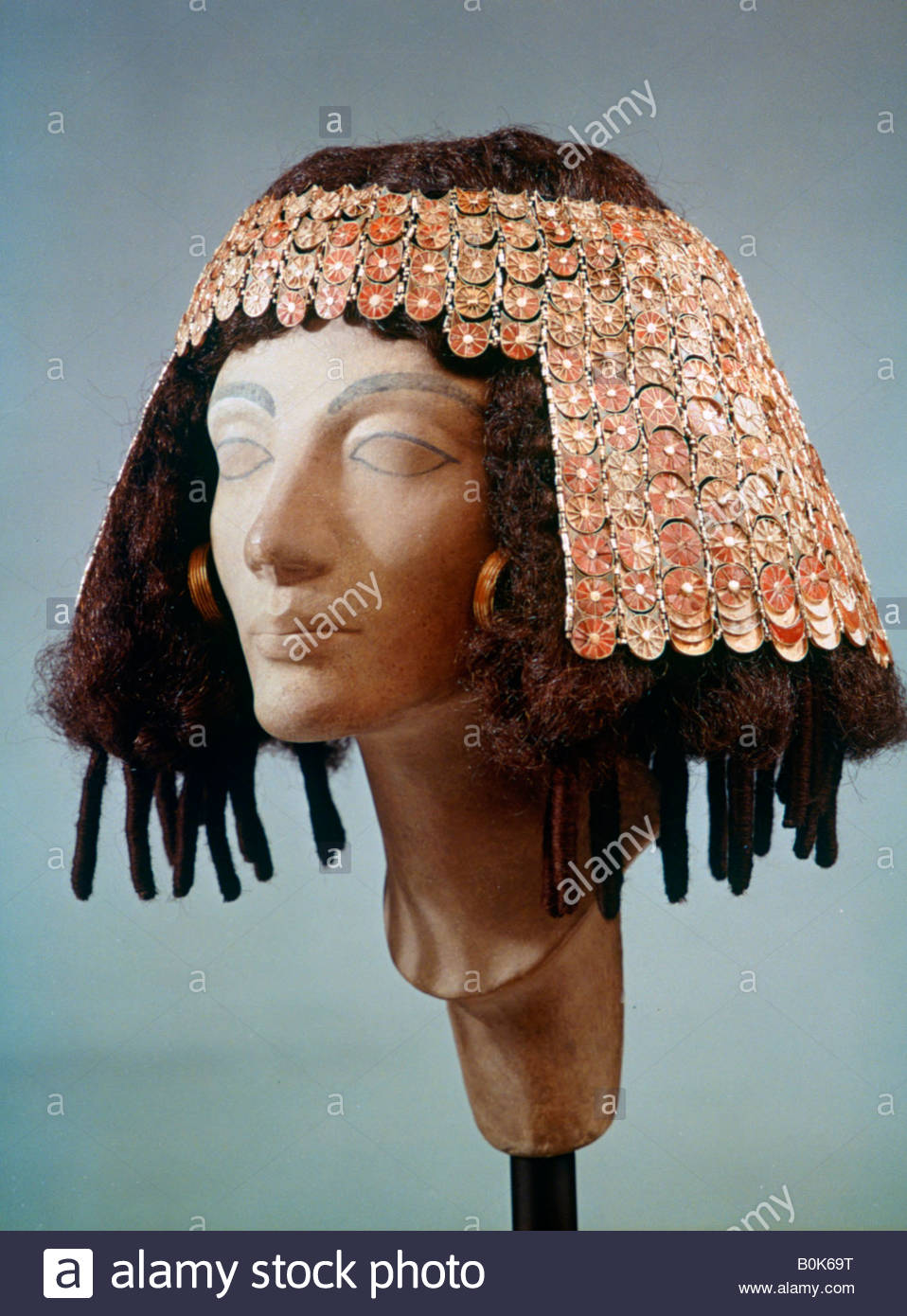 Egyptian Headdress Stock Photos & Egyptian Headdress Stock 