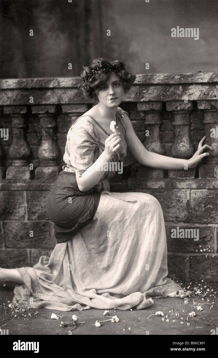 Gabrielle Ray (1883-1973), English actress, 1900s.Artist: W&D Downey Stock Photo