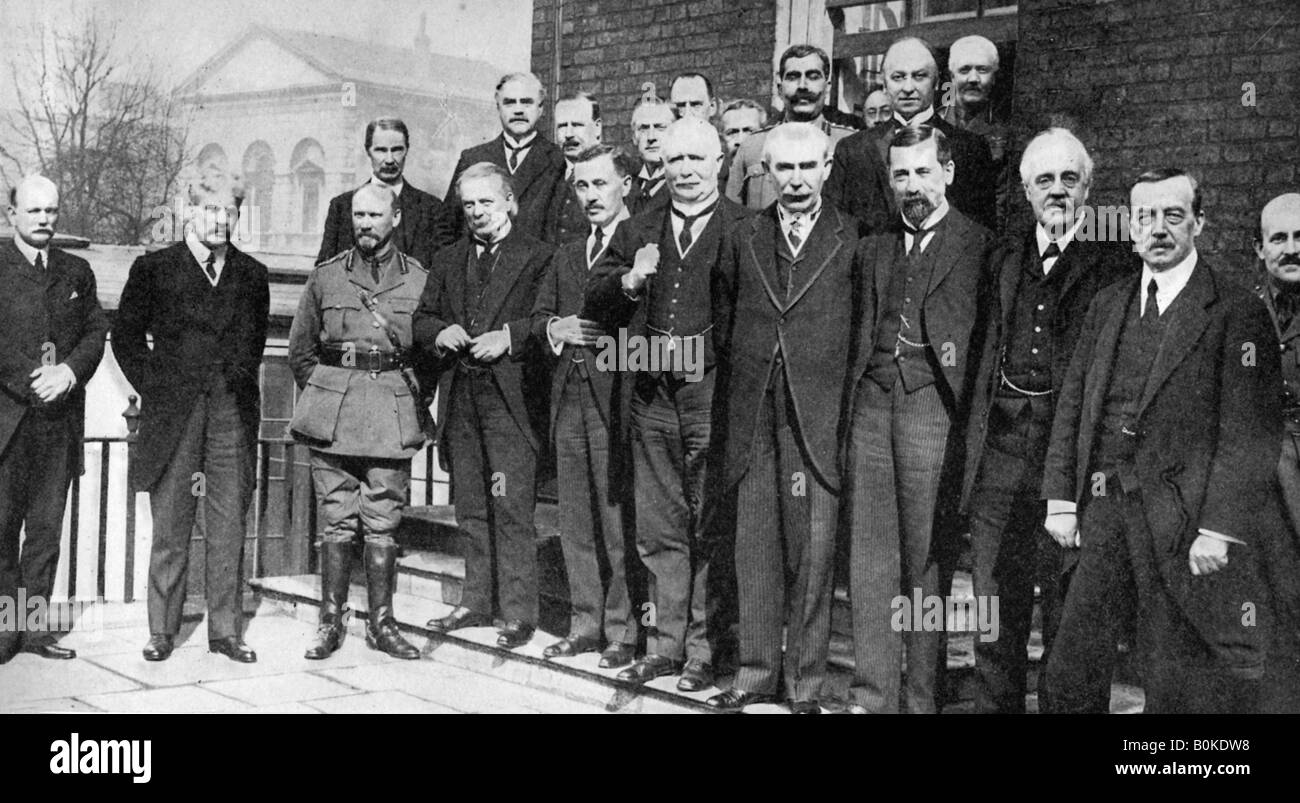 David Lloyd George, British Prime Minister, with some of his colleagues, 1917 (1936). Artist: Unknown Stock Photo