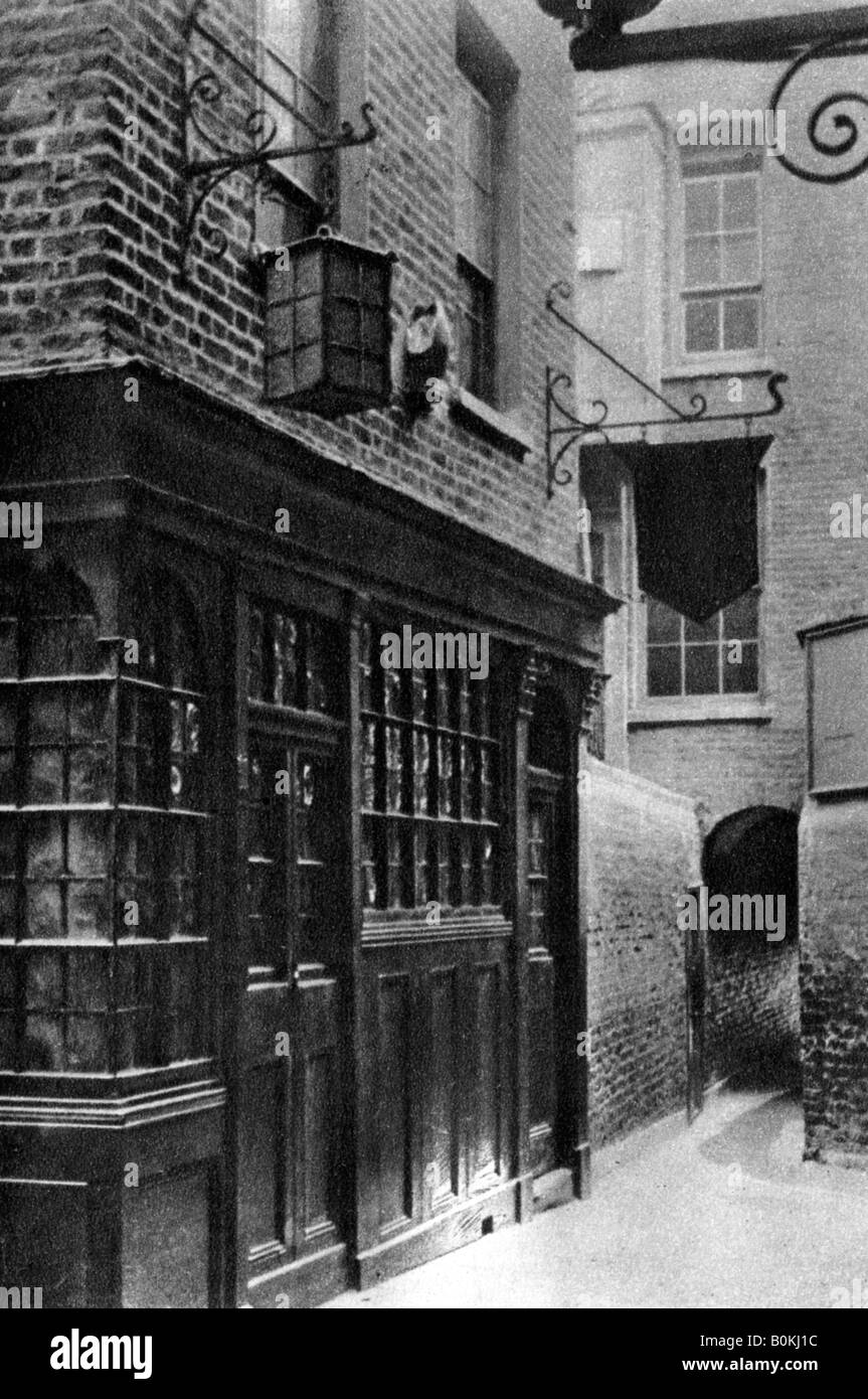 The 'Mitre' tavern, London, 1926-1927.Artist: Paterson Stock Photo