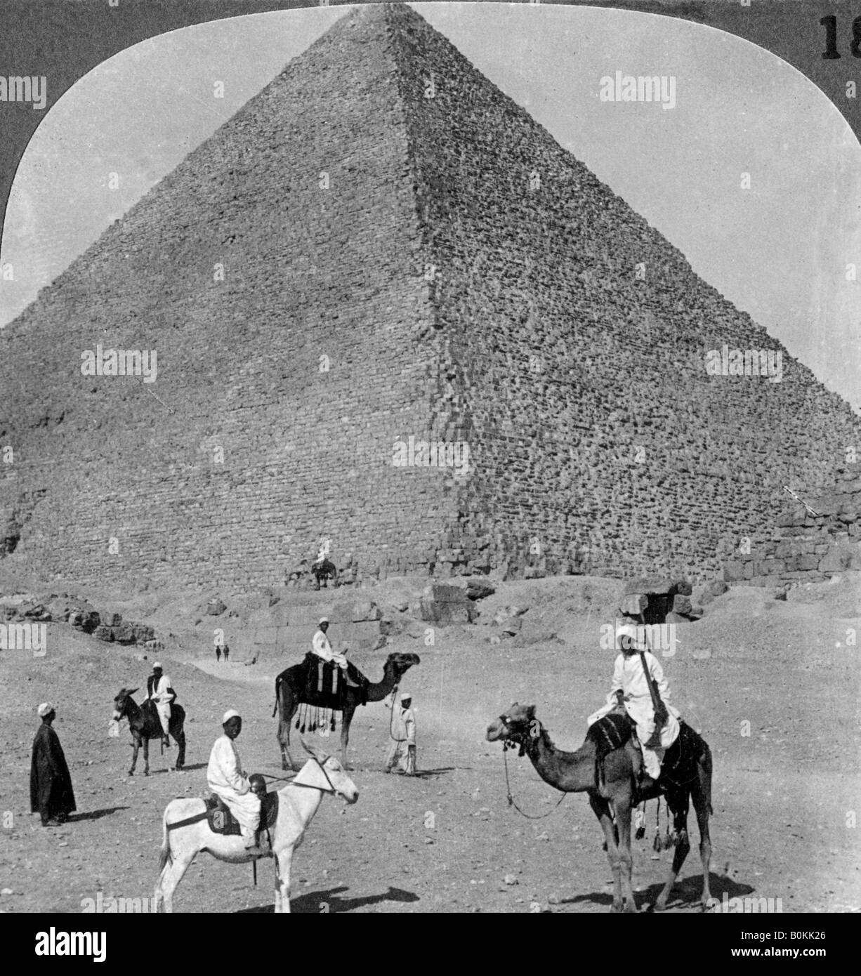 Photograph great pyramids at giza Black and White Stock Photos & Images ...