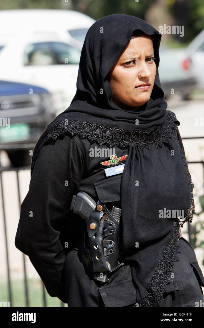 Pakistani policewoman on duty in Rawalpindi Pakistan Stock Photo