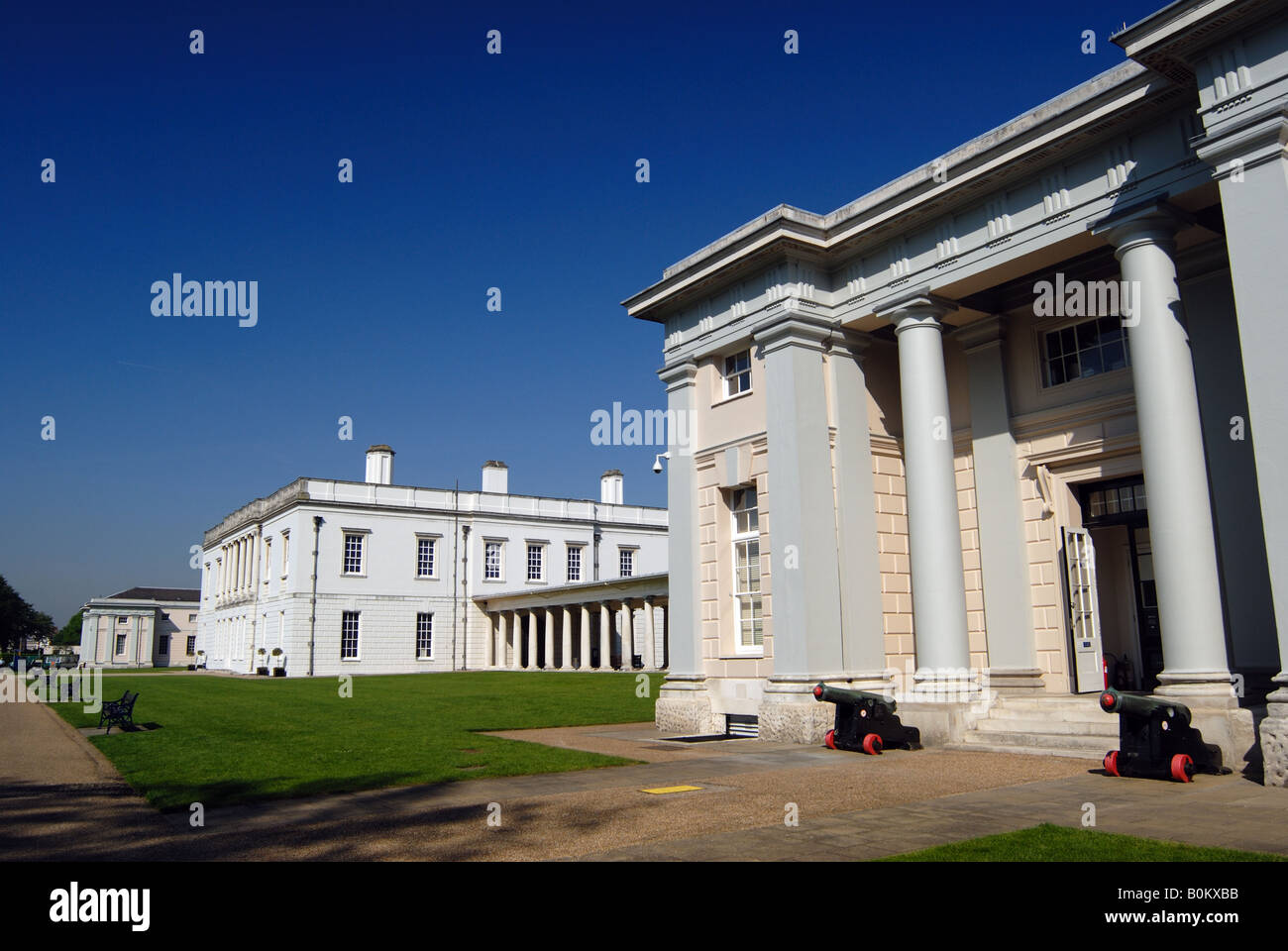 The Queen's House at the The National Maritime Museum in Greenwich ...