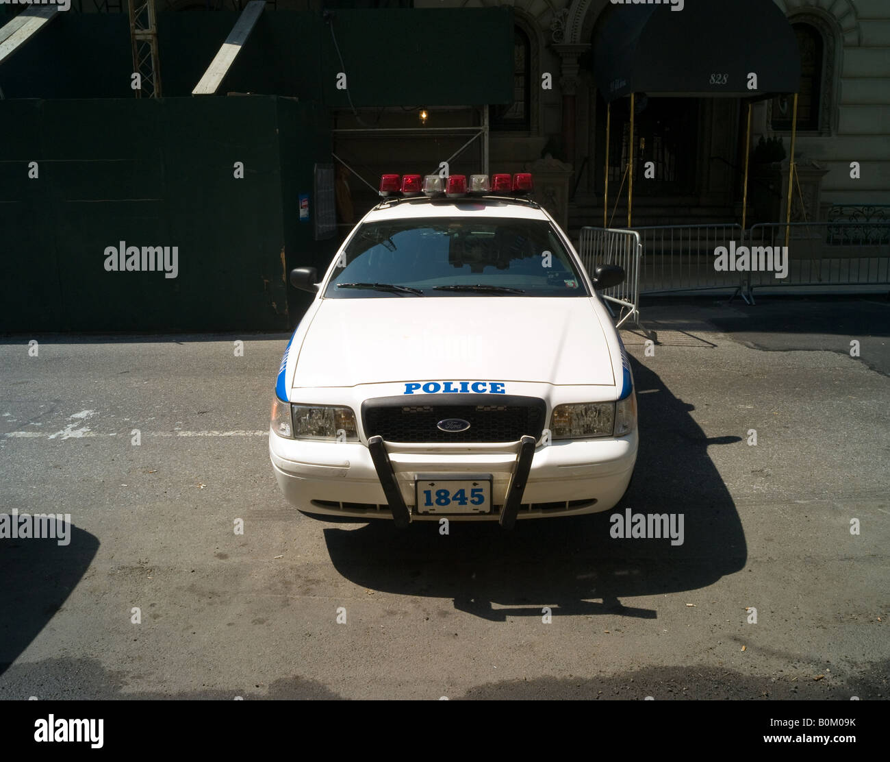 American new york police car cop car hi-res stock photography and images -  Alamy