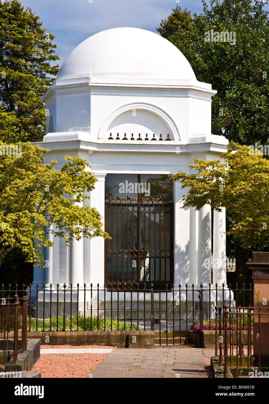 Robert Burns Mausoleum in St Michael's curchyard, Dumfries, Dumfries