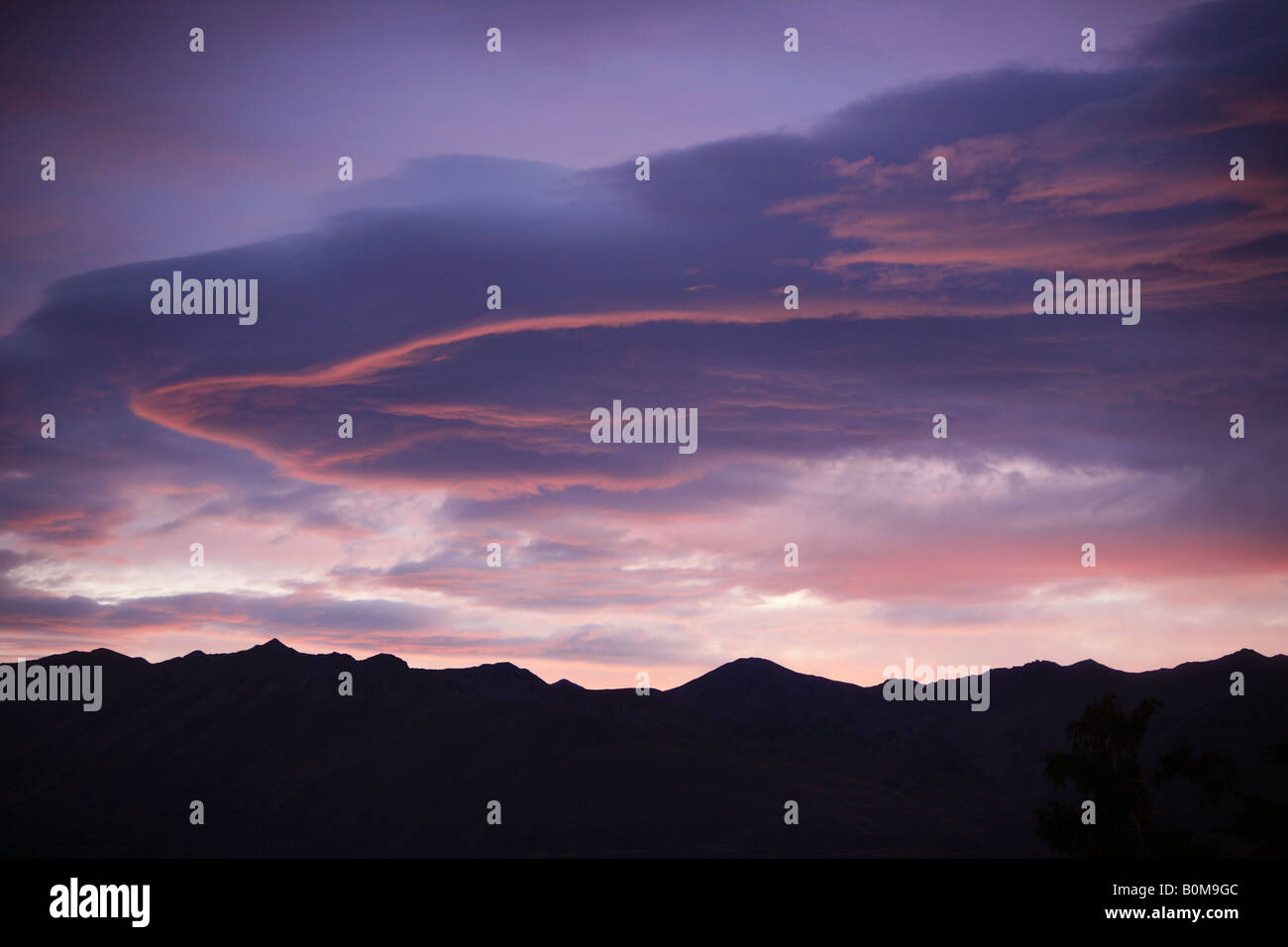 Sunrise above Lake Tekapo South island New Zealand Stock Photo - Alamy