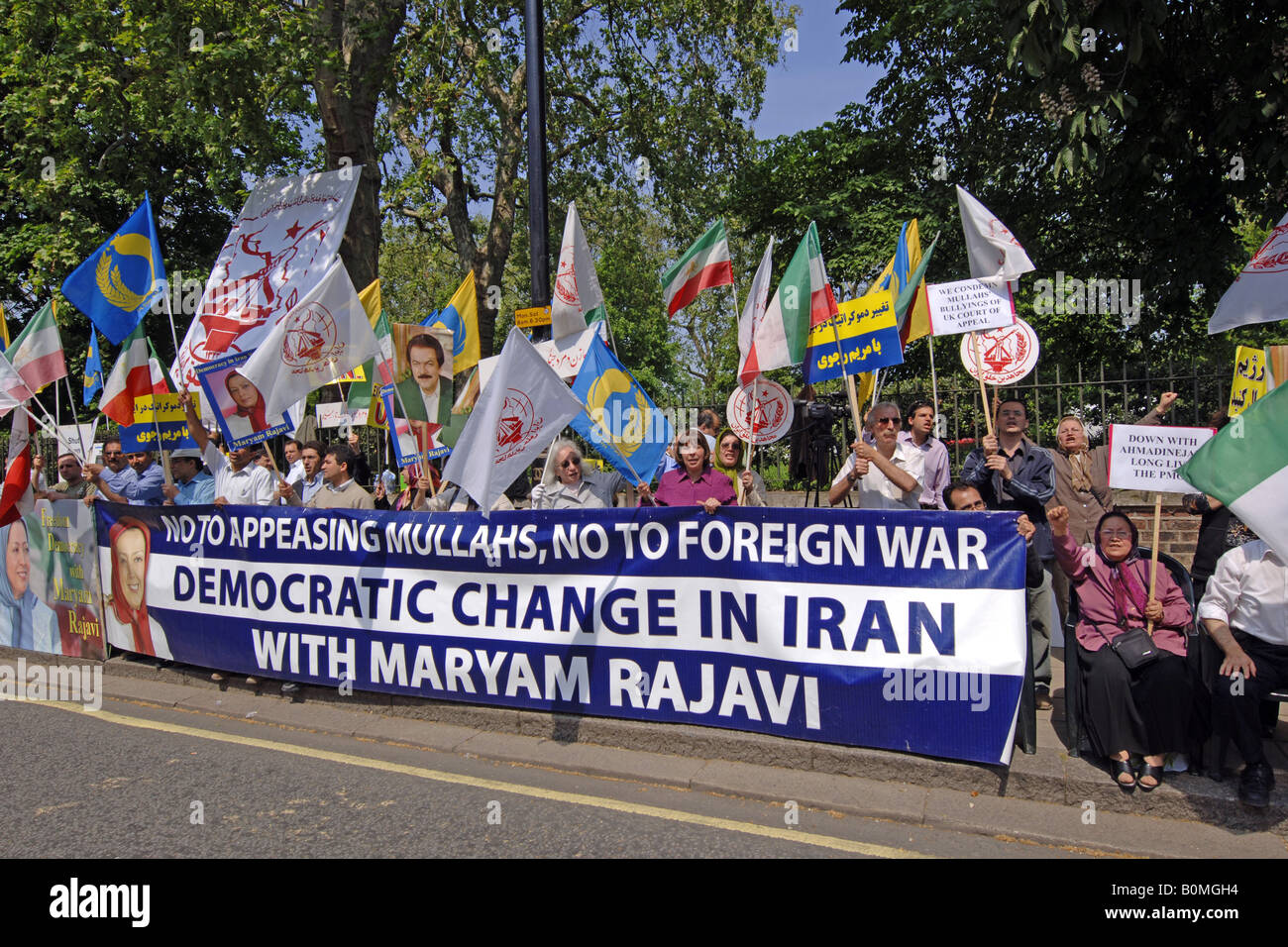 Supporters of the Iranian Mojahedin protest outside the Iranian Embassy in London Stock Photo