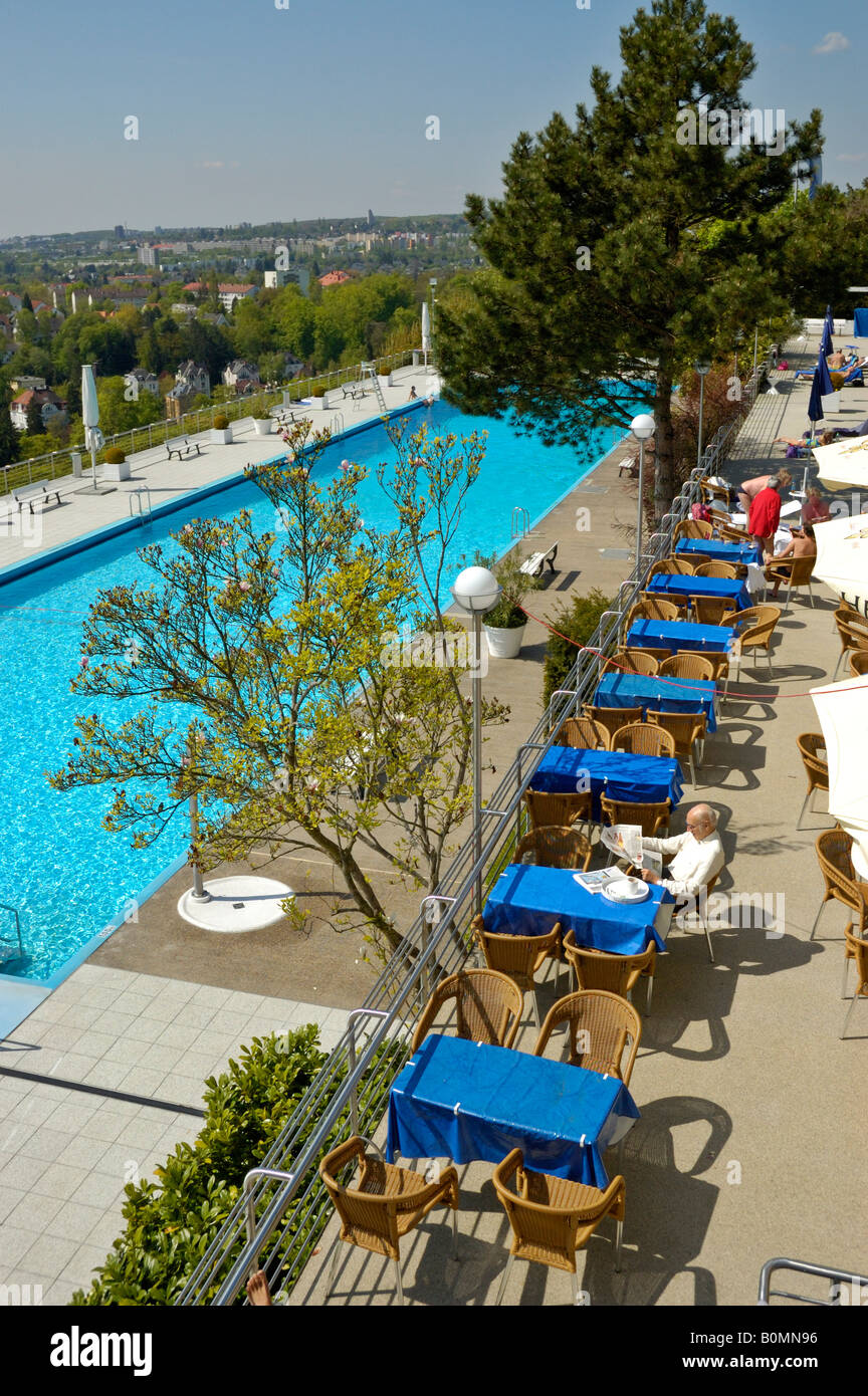 Opel Bad" swimming pool above the Villa district of Wiesbaden, Stock Photo - Alamy